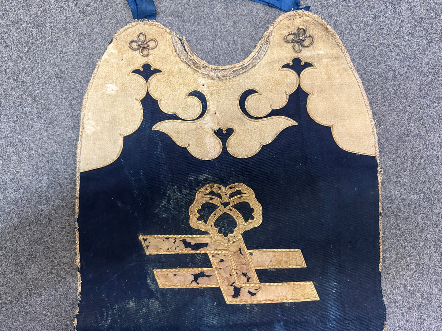 Y10246 HAPPI COAT Apron family crest embroidery Edo period Japan antique samurai