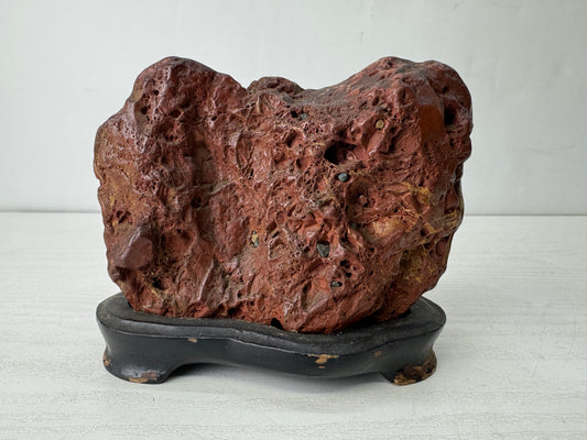 Y10258 OKIMONO Red viewing stone Suiseki wooden base Japan antique interior