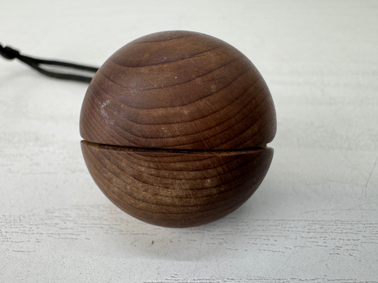 Y10260 NETSUKE Mokugyo wood carving sagemono box Japan antique kimono accessory