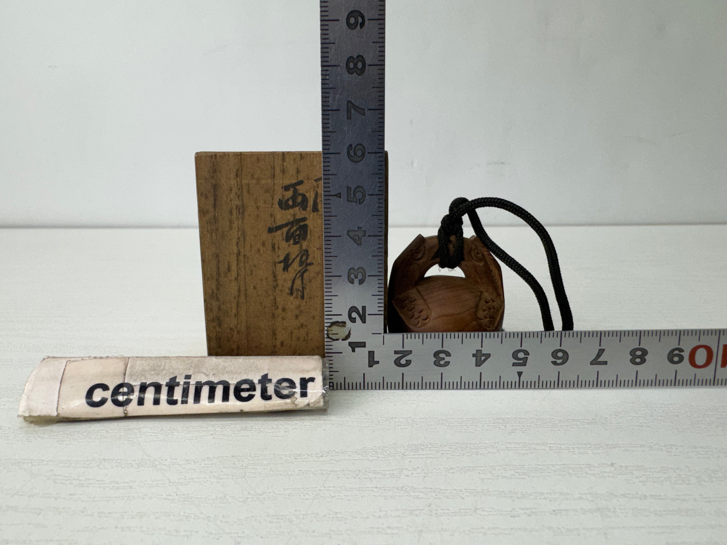 Y10260 NETSUKE Mokugyo wood carving sagemono box Japan antique kimono accessory