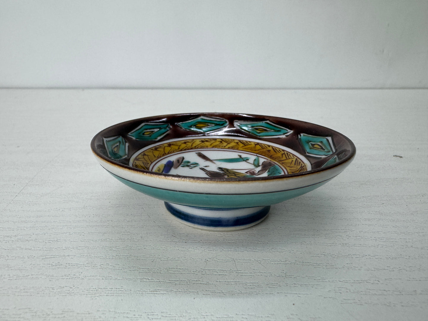 Y10296 CHAWAN Kutani-ware Old Kutani style sake cup signed box Japan antique