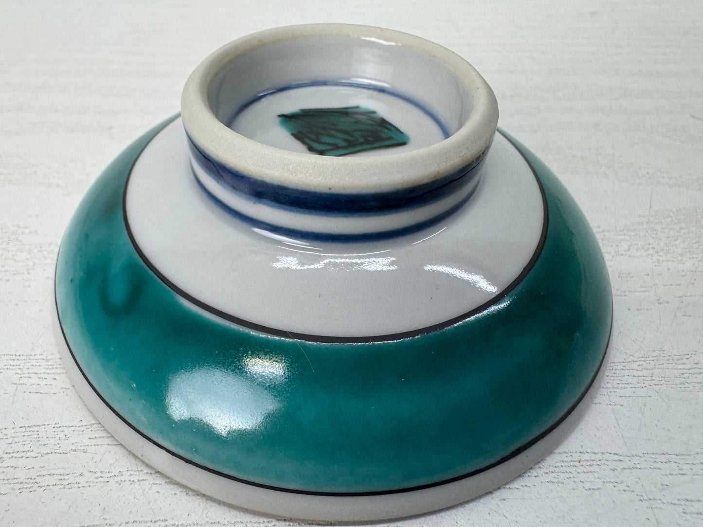 Y10296 CHAWAN Kutani-ware Old Kutani style sake cup signed box Japan antique