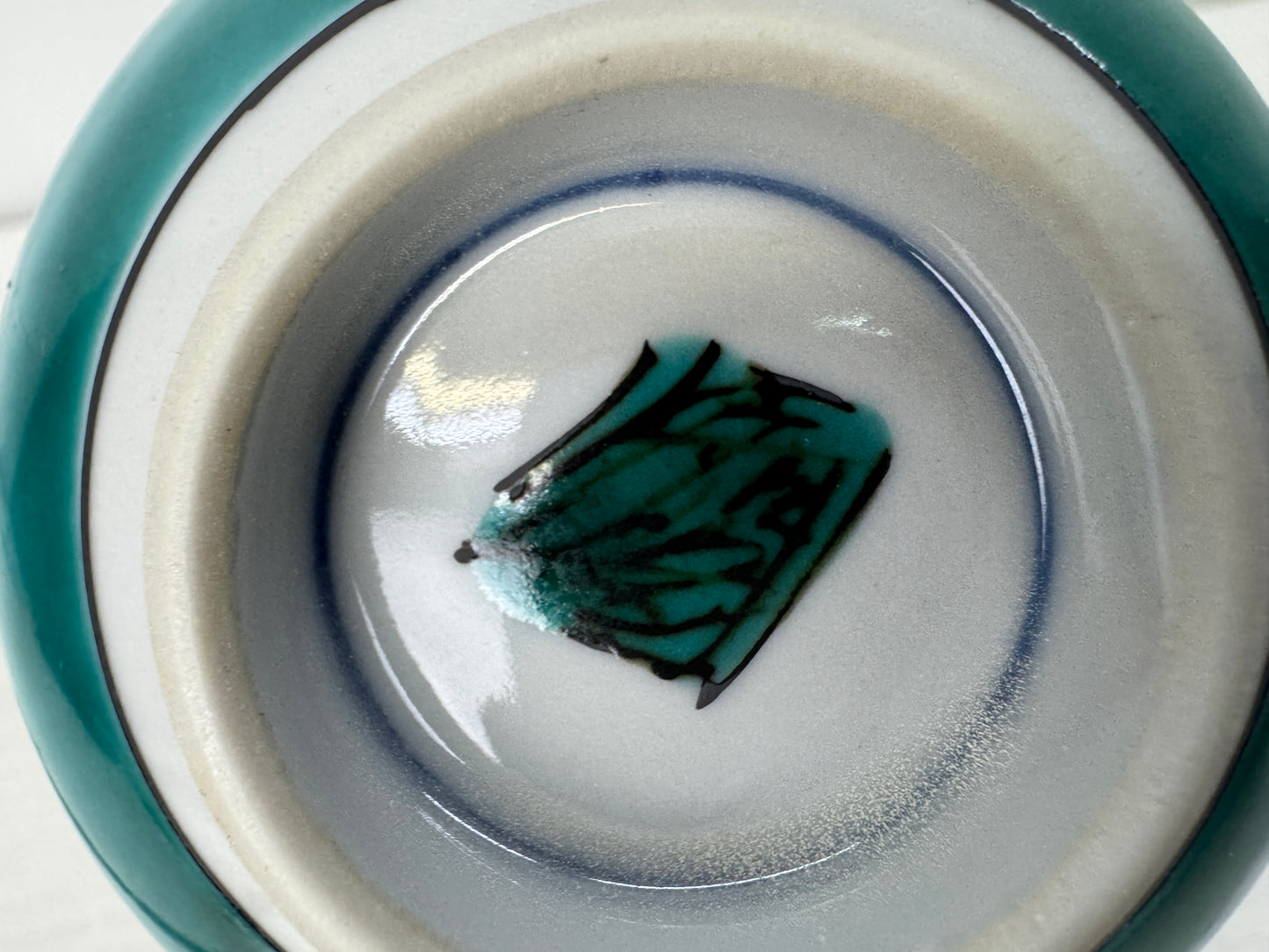 Y10296 CHAWAN Kutani-ware Old Kutani style sake cup signed box Japan antique