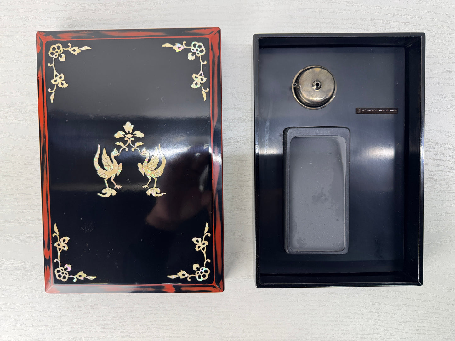 Y10320 BOX Makie Suzuri inkstone case signed Phoenix Japan antique container