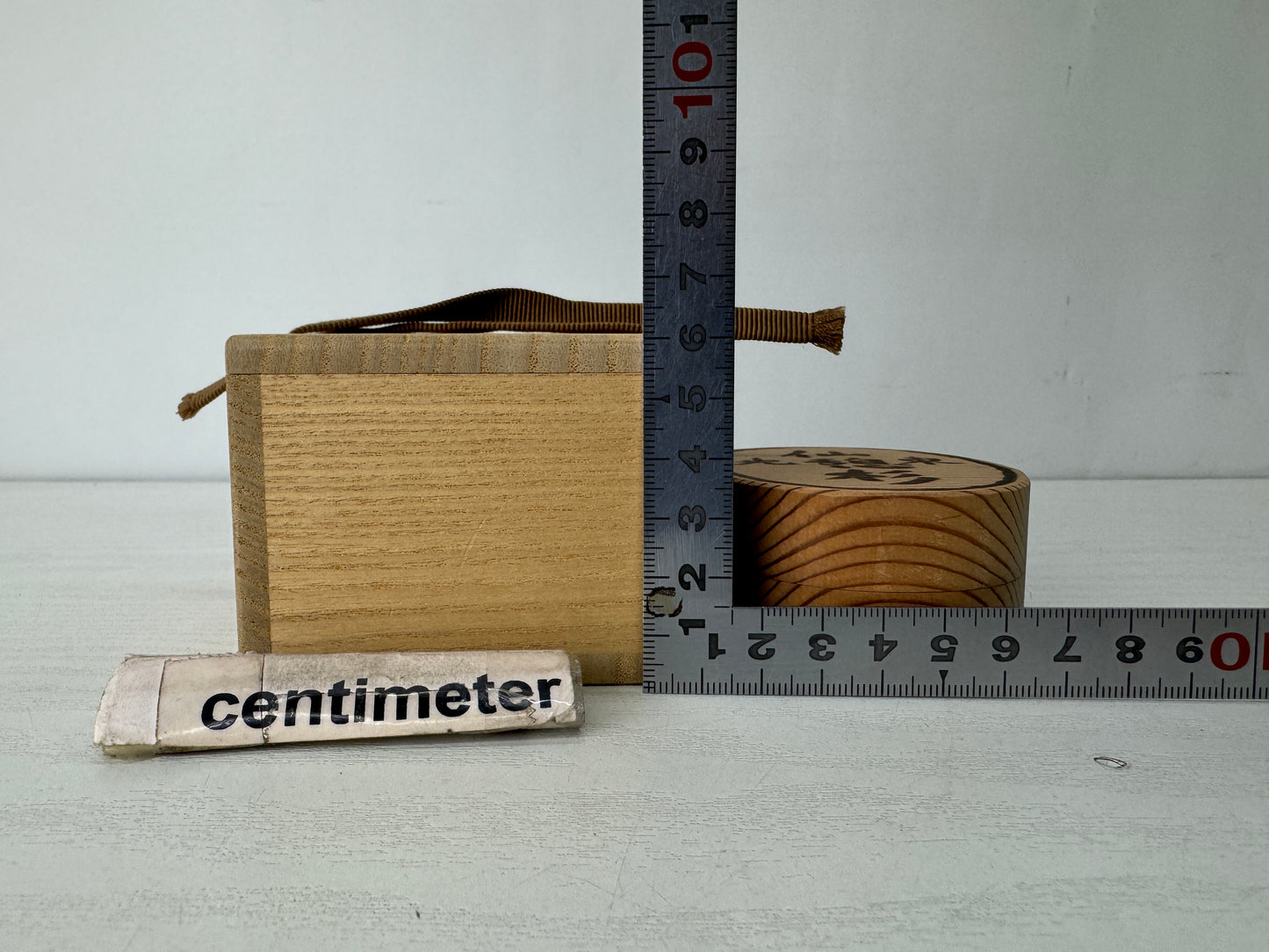 Y10324 BOX Cedar wood case signed Japan antique incense fragrance aromatherapy