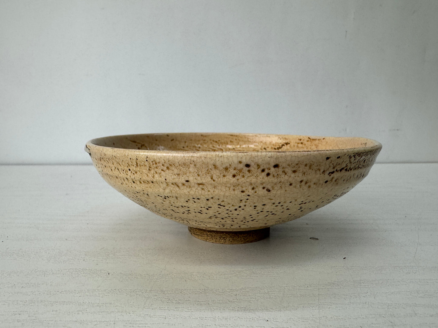 Y10335 CHAWAN Mino-ware flat bowl signed box Japan antique tea ceremony pottery