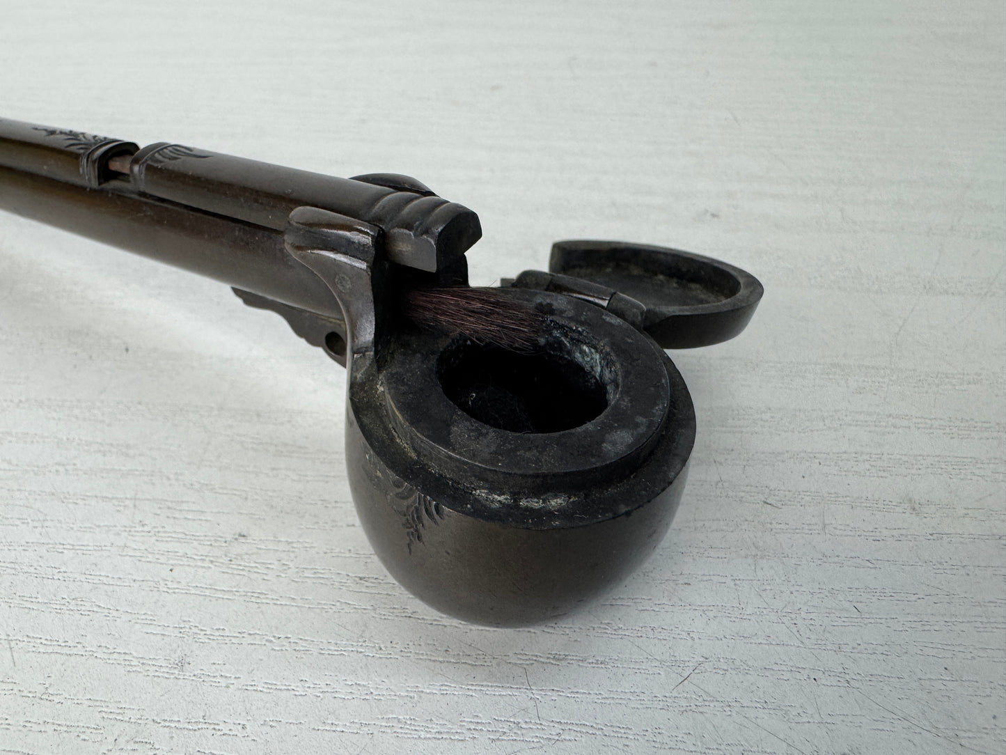Y10365 YATATE Metal engraving signed Japan Ink Pen Holder antique Brush Inkwell