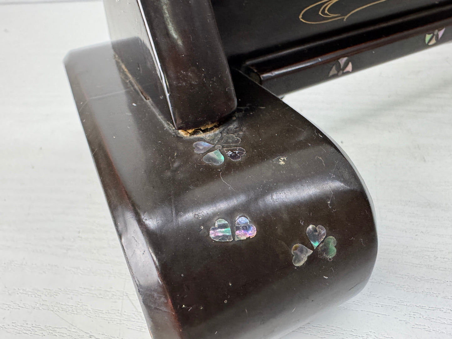 Y10372 OKIMONO Tiger Raden mother-of-pearl work Sword stand Japan antique decor