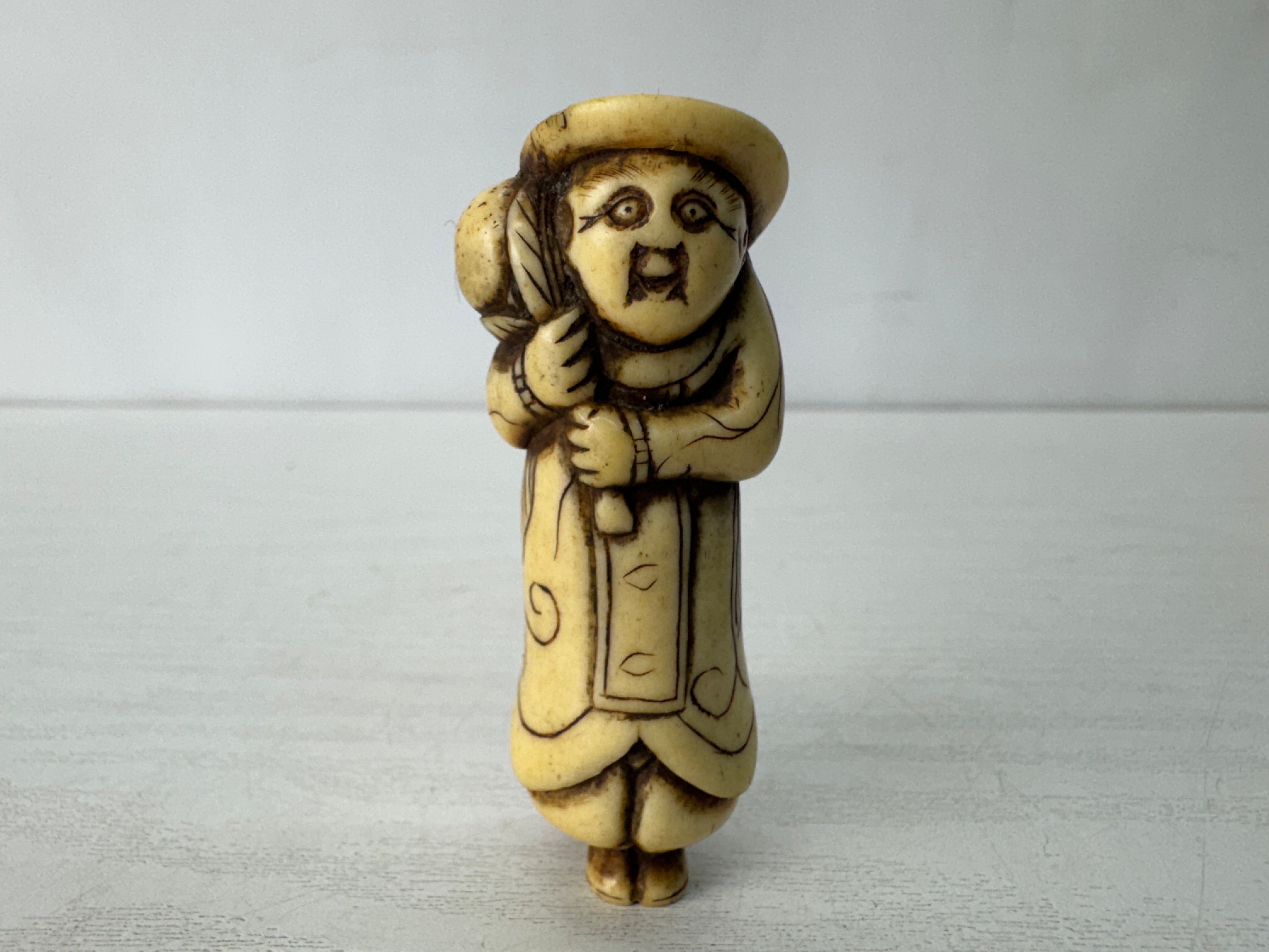 Netsuke – Hareitiba Japanese Antique