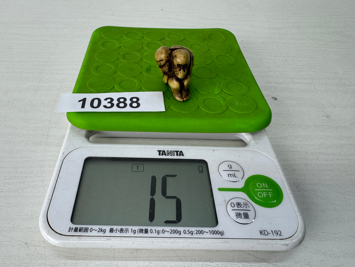 Y10388 NETSUKE Monkey Kotsu material Japan antique kimono accessory sagemono