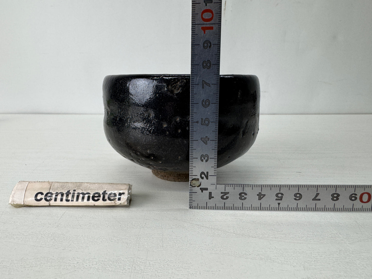 Y10394 CHAWAN Raku-ware black bowl signed Japan antique tea ceremony pottery cup