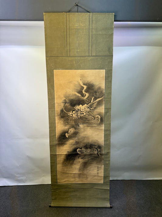 Y10398 KAKEJIKU Hanging scroll Dragon ink painting signed Japan antique interior