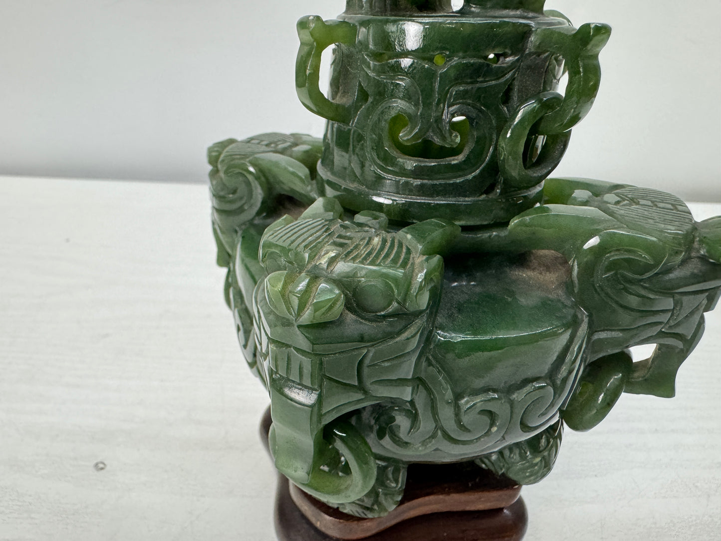 Y10409 KOURO Jade wooden stand Japan antique incense burner aromatherapy aroma