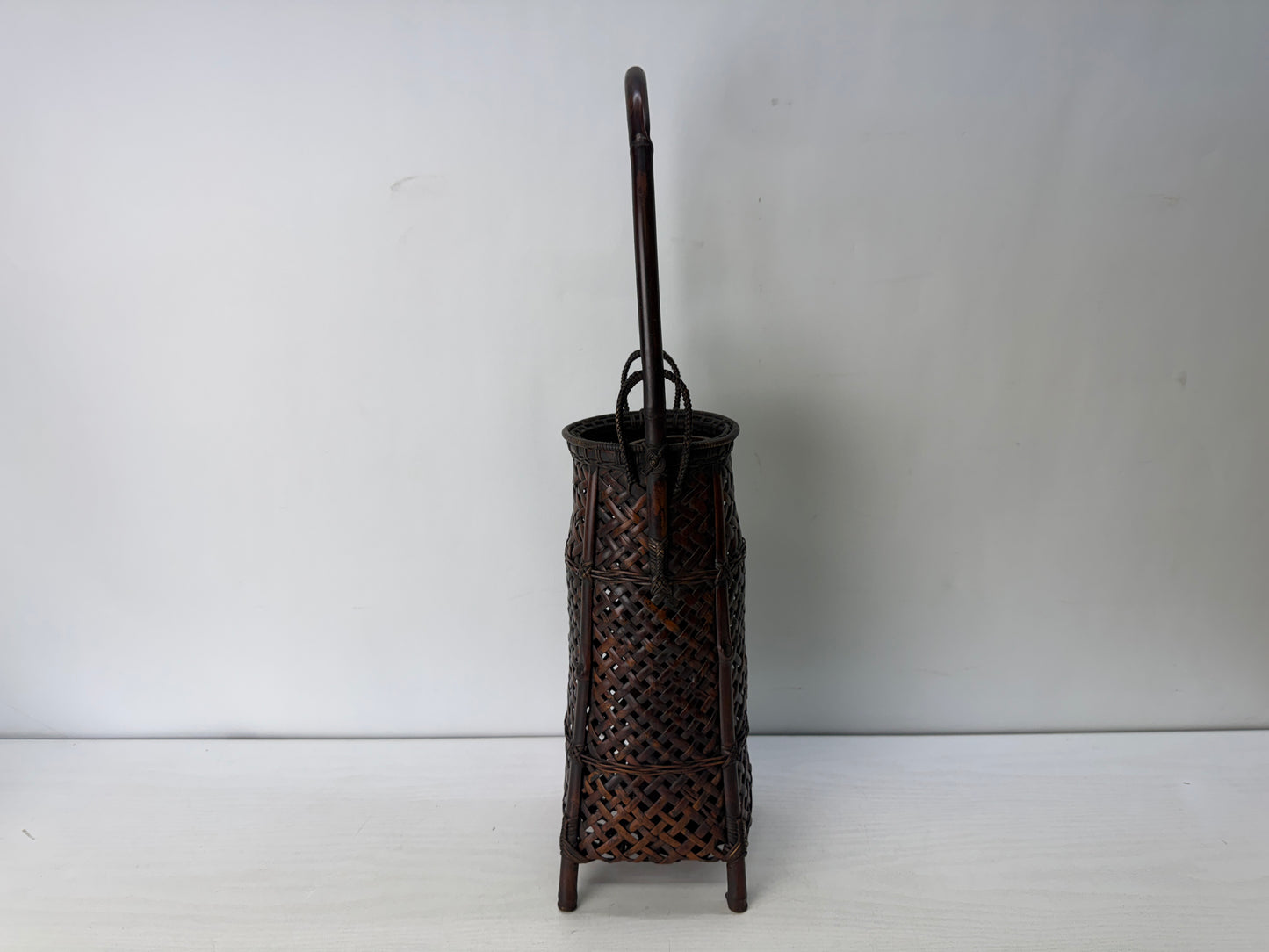 Y10432 Bamboo Woven Basket Flower vase handle Japan Ikebana floral arrangement