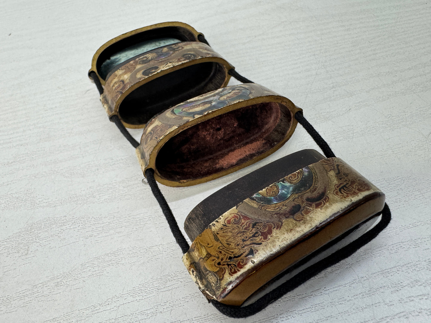 Y10437 INROU Makie Pill box case Cloud Dragon Japan antique kimono accessory