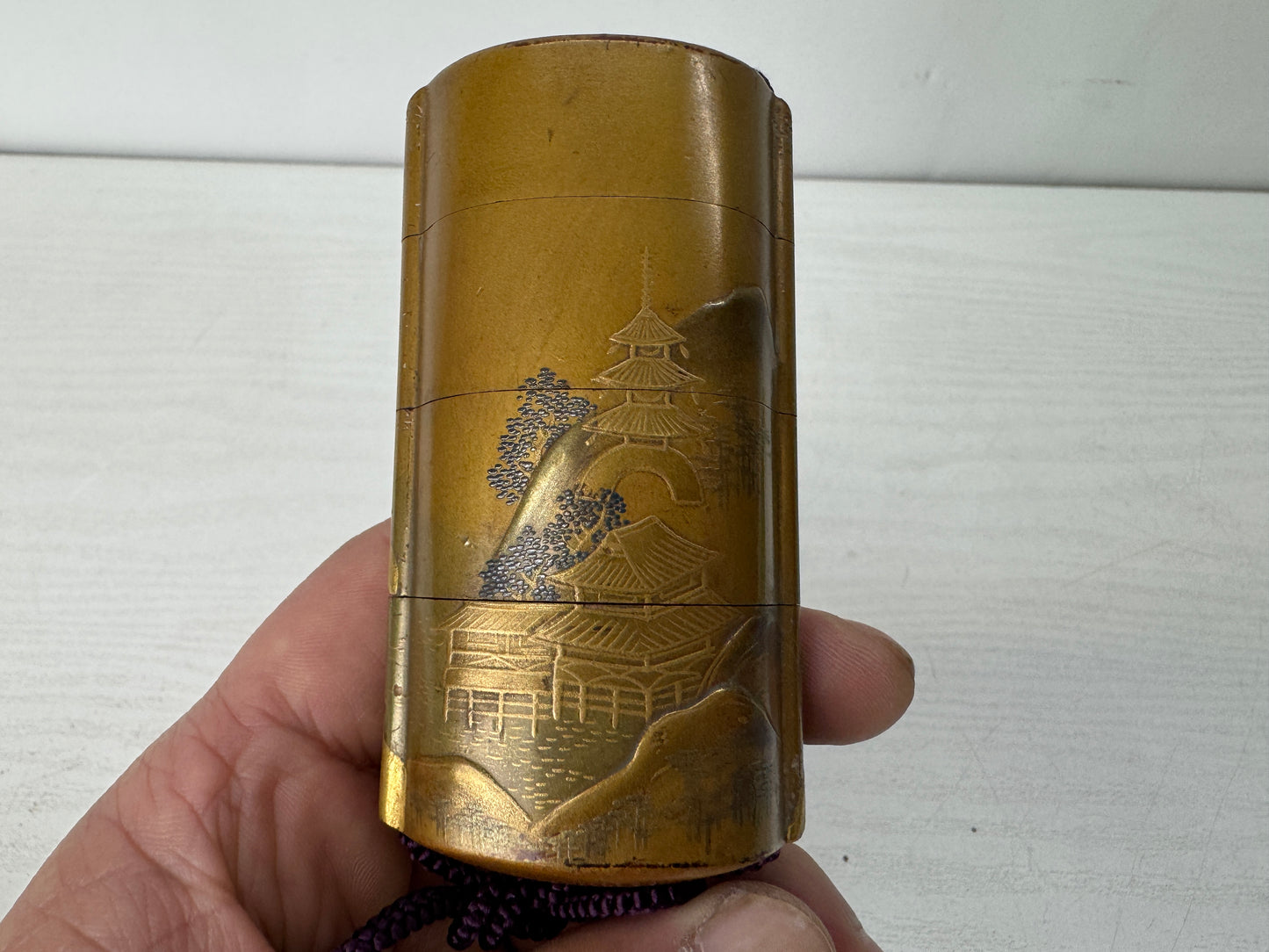 Y10439 INROU Makie Pill box Pavilion Landscape Japan antique kimono accessory