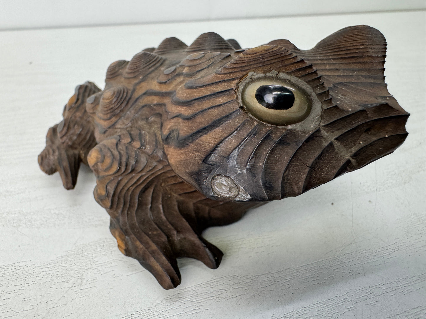 Y10440 OKIMONO wood carving Frog figurine beautiful eyes Japan antique figure