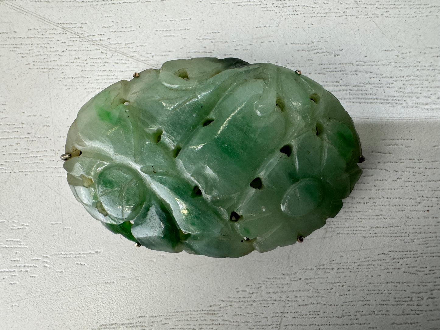 Y10442 OBIDOME Jade carving Sash clip brooch Flower Japan antique kimono jewelry