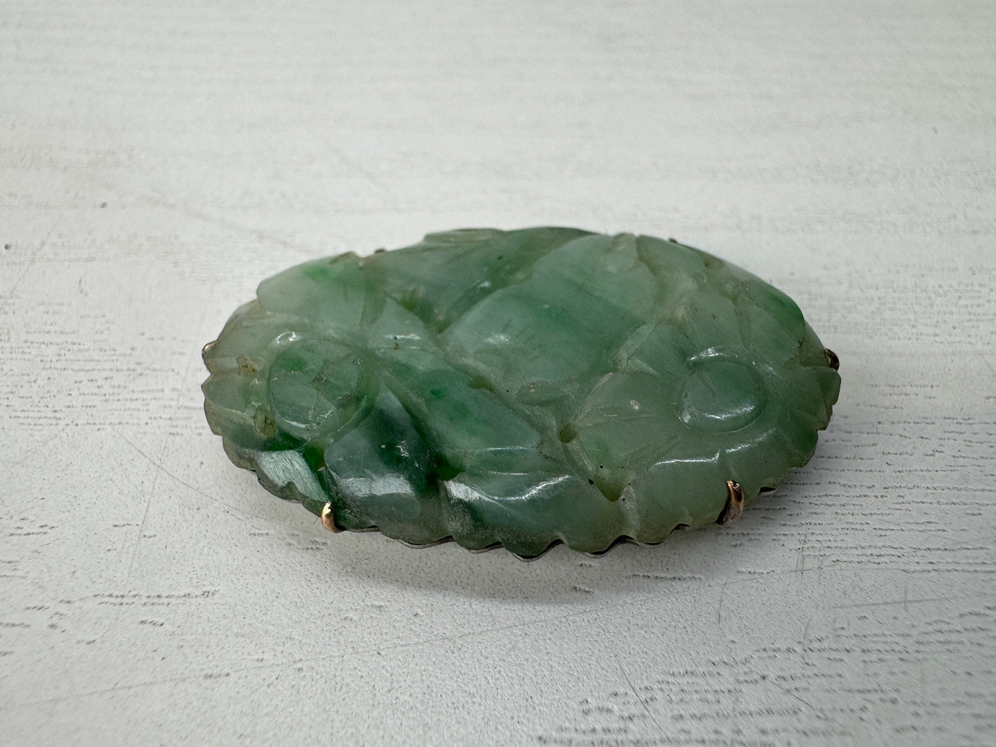 Y10442 OBIDOME Jade carving Sash clip brooch Flower Japan antique kimono jewelry