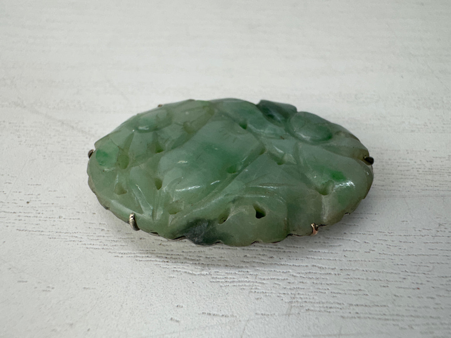 Y10442 OBIDOME Jade carving Sash clip brooch Flower Japan antique kimono jewelry