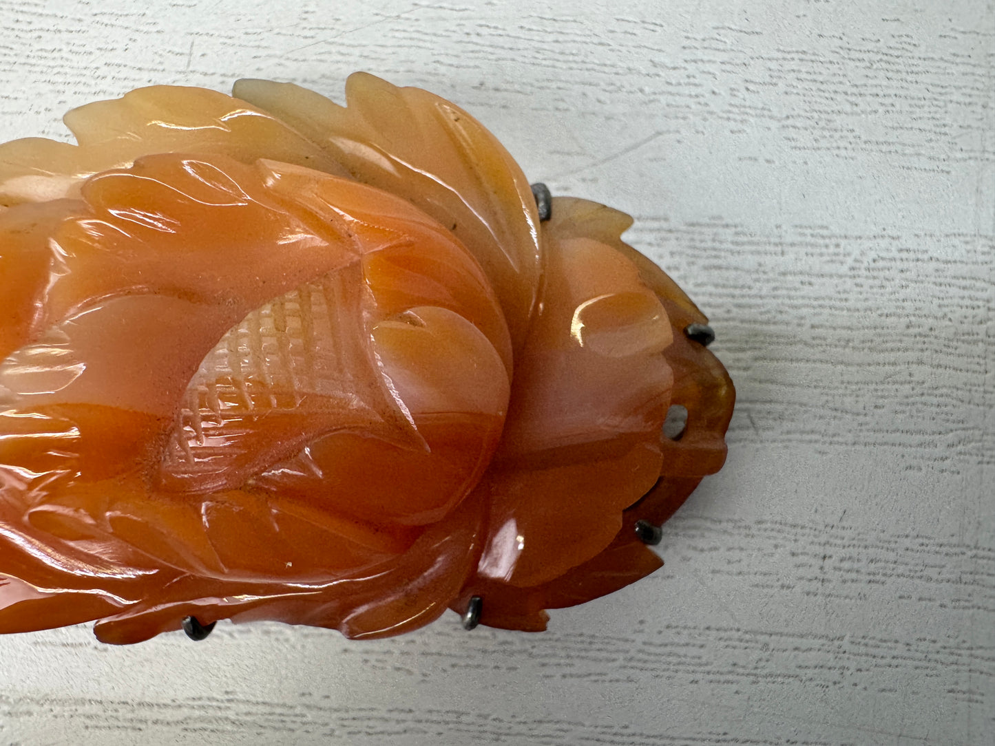 Y10443 OBIDOME Agate carving Sash clip brooch Flower Japan antique kimono pin