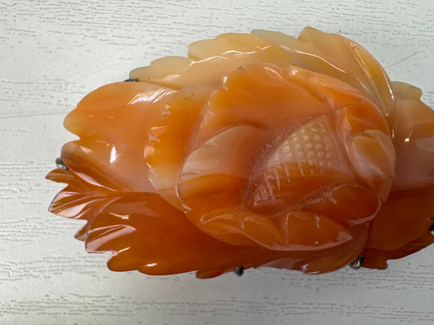Y10443 OBIDOME Agate carving Sash clip brooch Flower Japan antique kimono pin