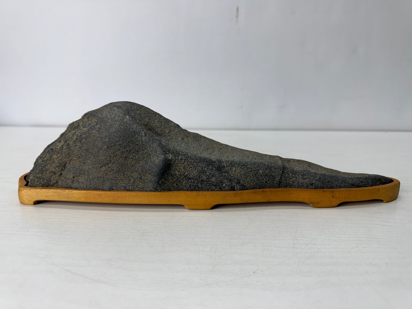 Y10446 OKIMONO Suiseki viewing stone wooden stand Mountain shape Japan antique
