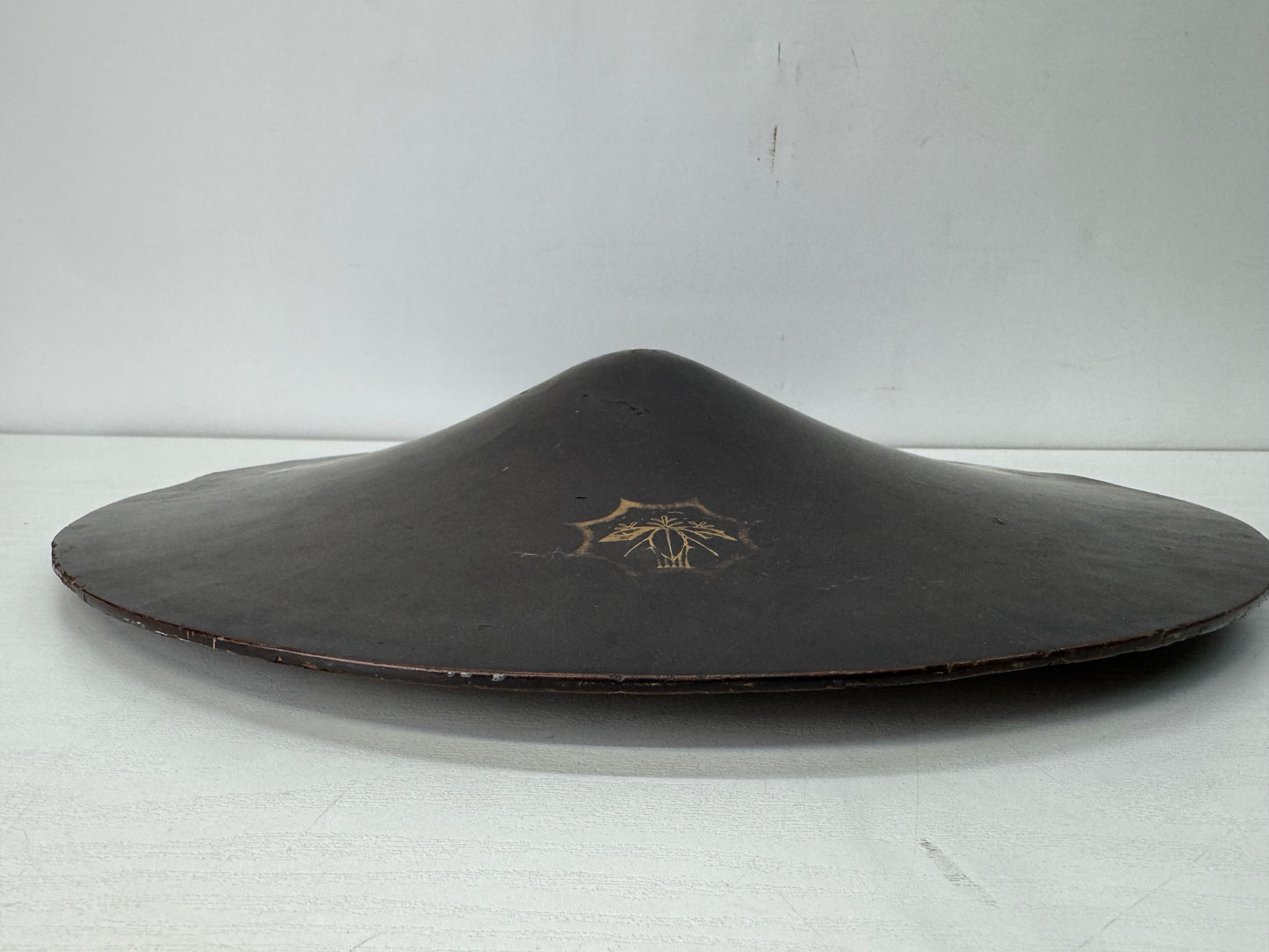 Y10500 JINGASA Family crest black lacquer Japan antique samurai hat yoroi helmet