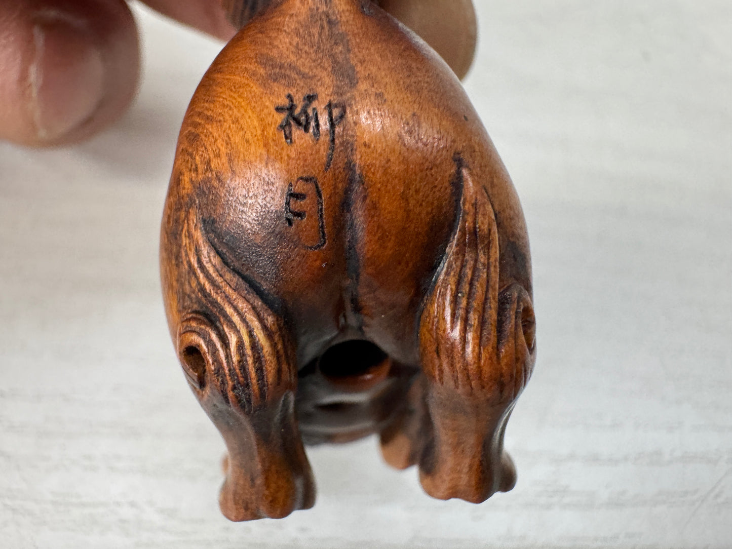 Y10509 NETSUKE wood carving Lion signed Japan antique kimono accessory sagemono