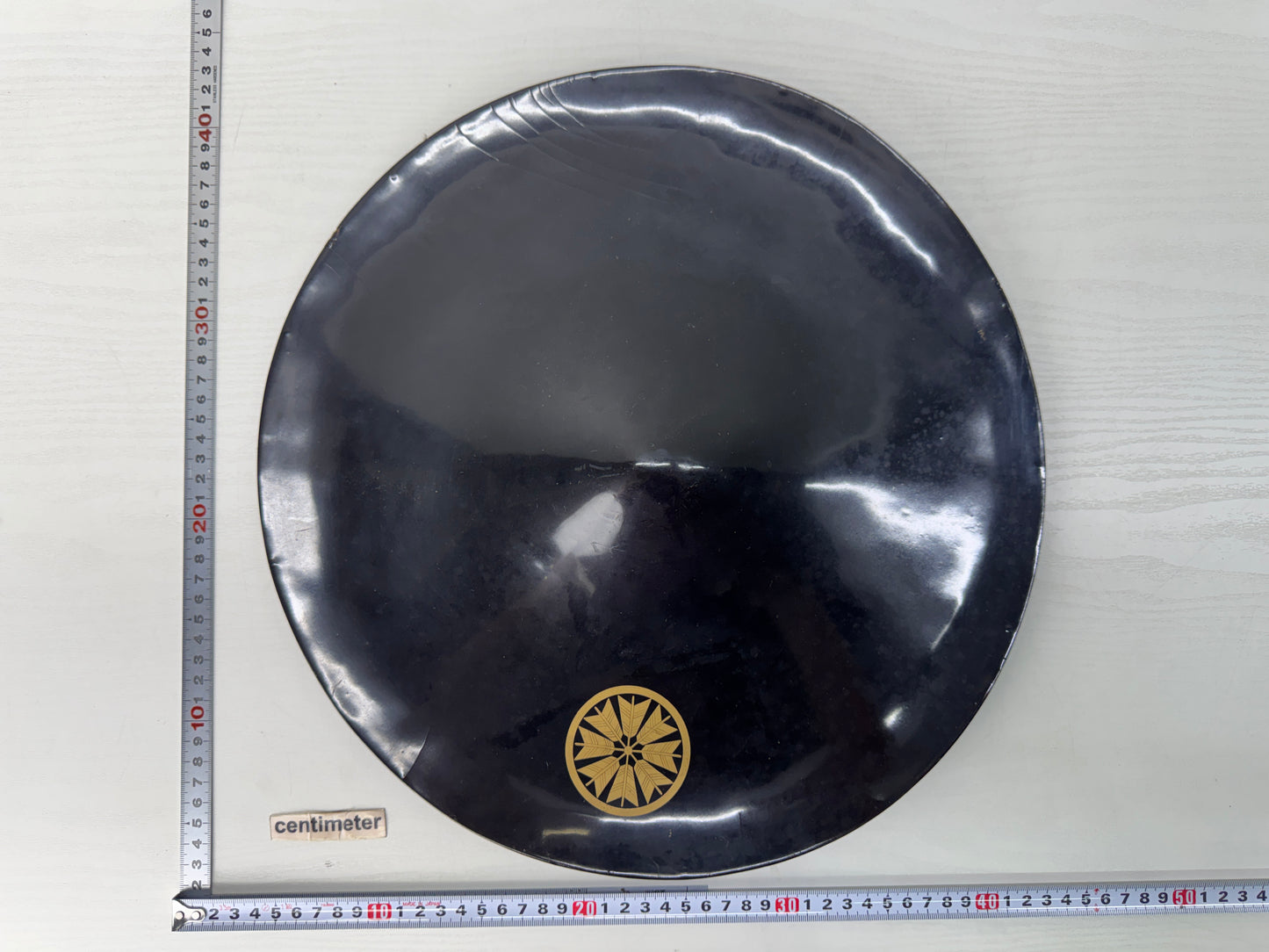 Y10538 JINGASA Black lacquer family crest Japan antique samurai hat yoroi helmet