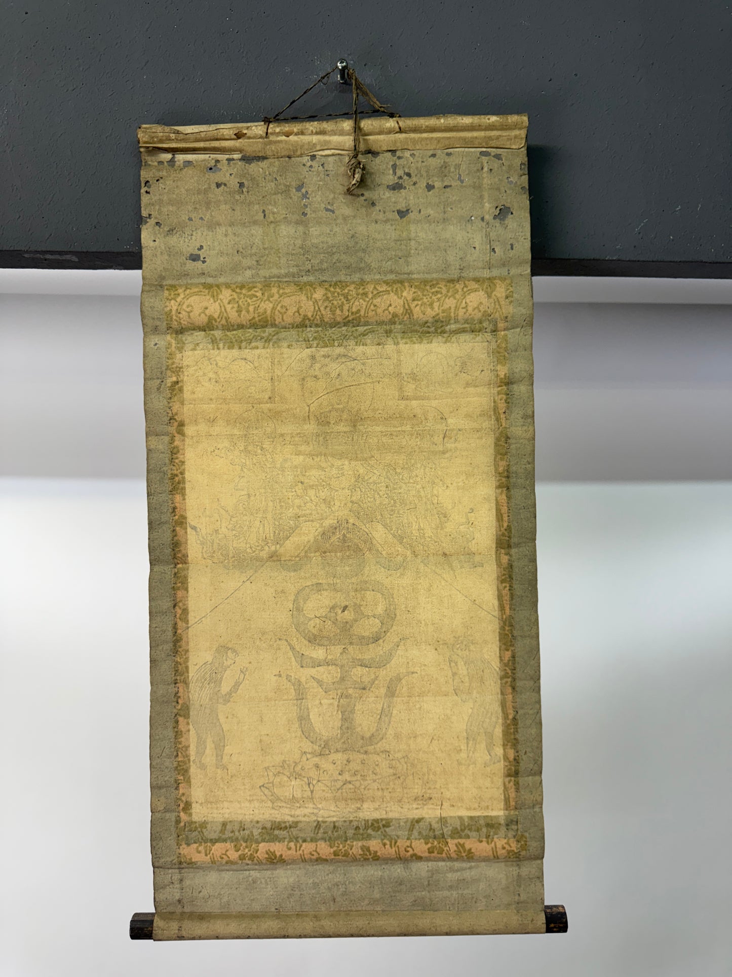 Y10613 KAKEJIKU Hanging scroll Mt. Fuji printed 3 Buddhas Monkey Japan antique