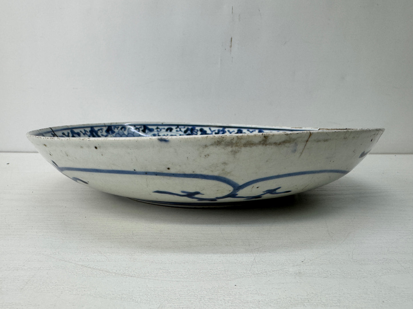 Y10618 DISH Koimari Platter kintsugi signed floral arabesque Japan antique plate