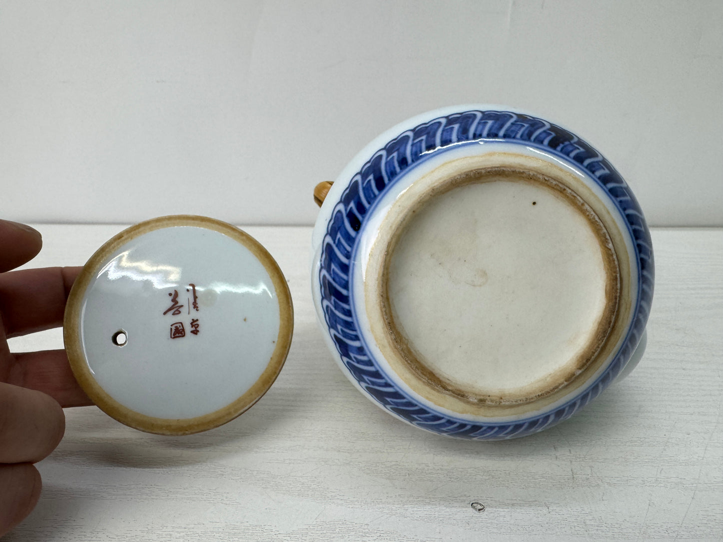 Y10627 KYUSU Shibukusa-ware teapot signed color picture Japan antique Sentcha