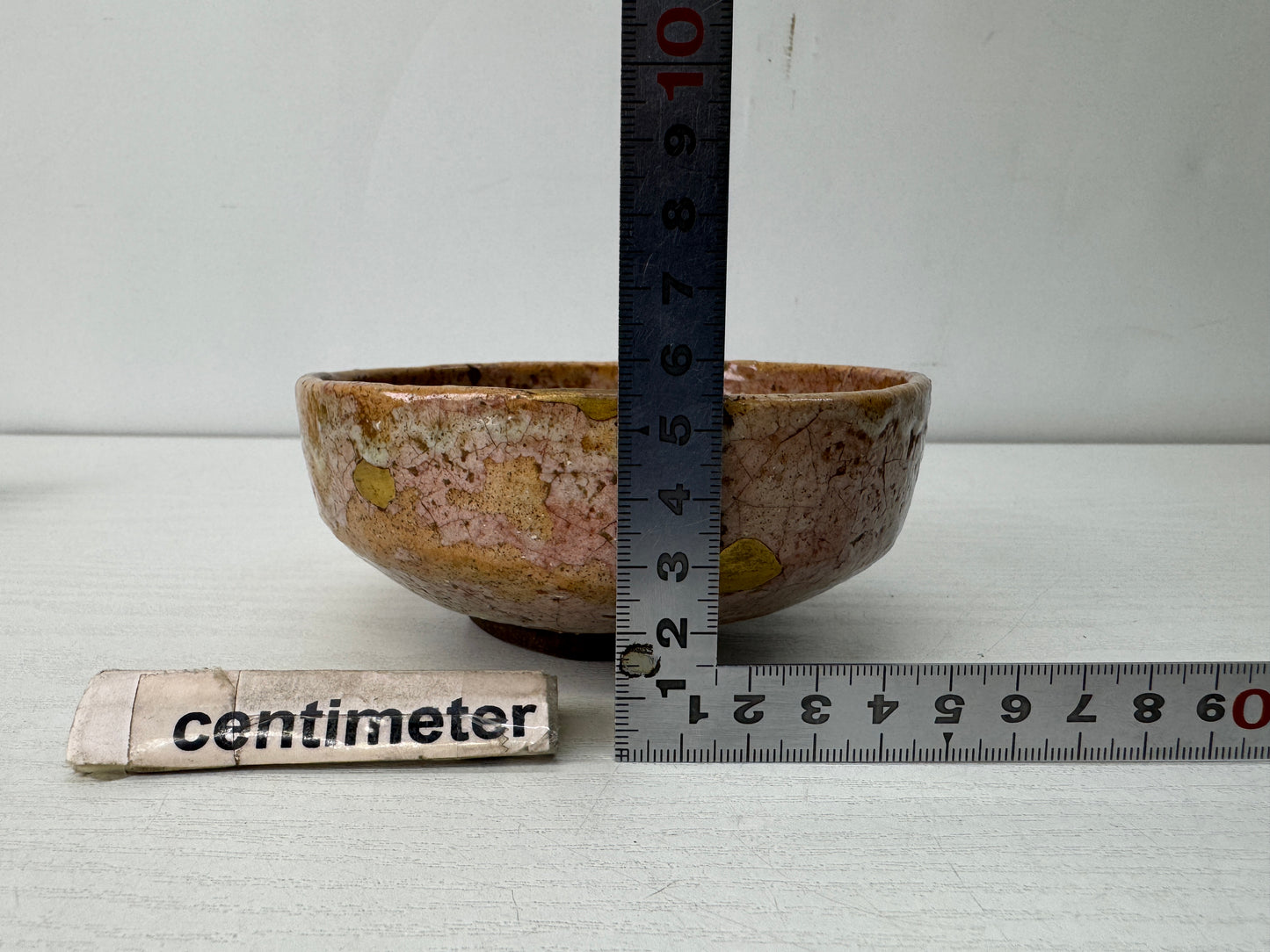 Y10635 CHAWAN Raku-ware red flat bowl signed Japan antique tea ceremony pottery