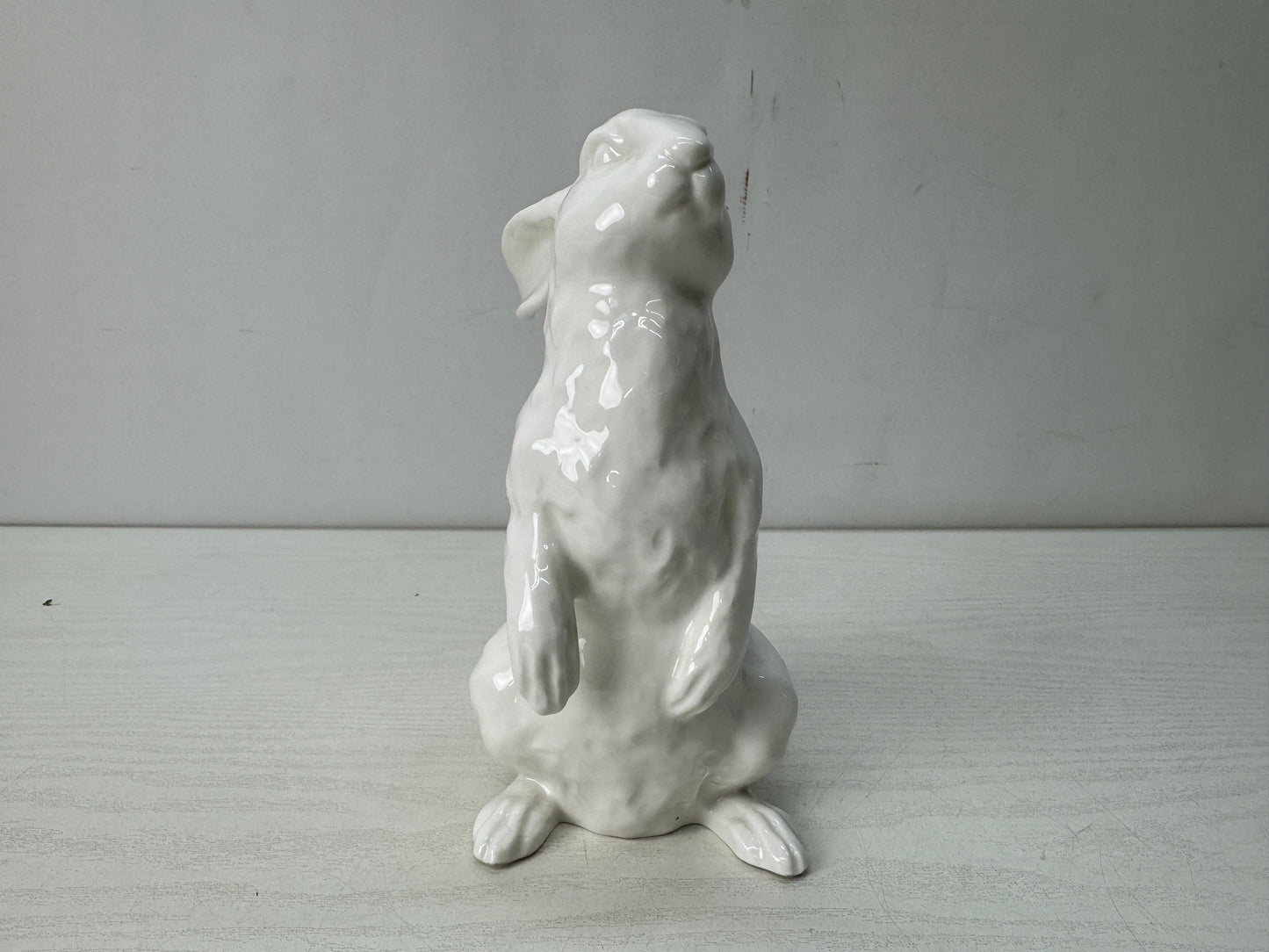 Y10636 OKIMONO Noritake white porcelain Rabbit figurine signed Japan antique