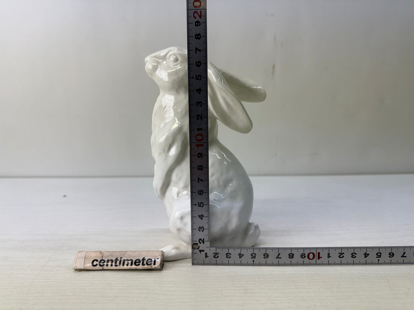 Y10636 OKIMONO Noritake white porcelain Rabbit figurine signed Japan antique