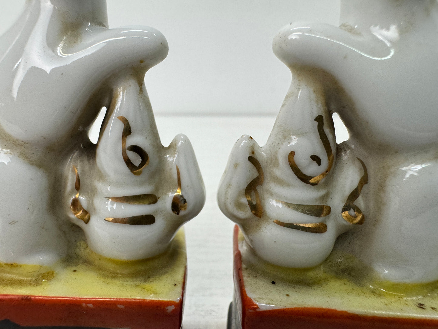 Y10650 OKIMONO Inari fox figurine pair ceramic Japan antique interior decor