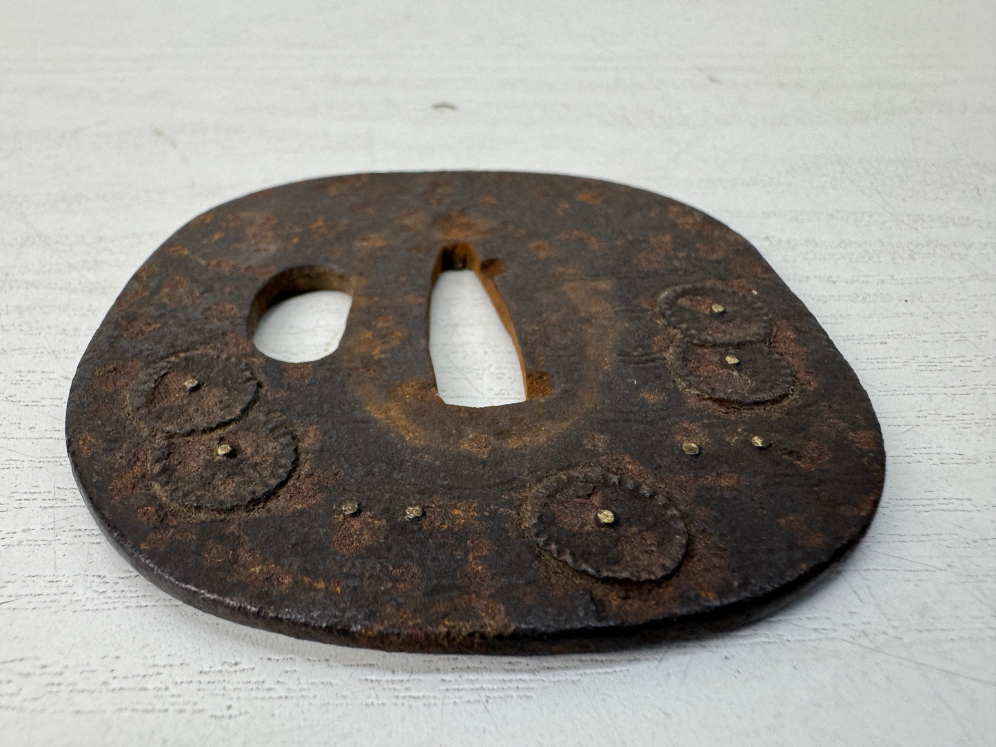 Y10658 TSUBA Iron sword guard Flower inlay Japan antique samurai katana koshirae