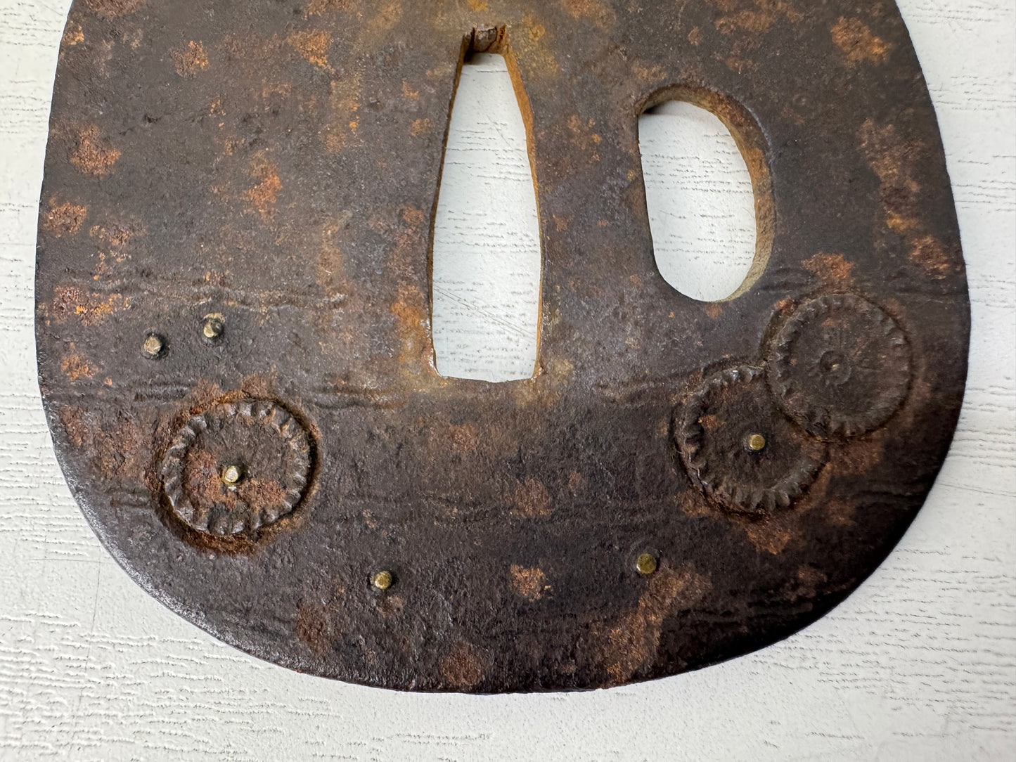 Y10658 TSUBA Iron sword guard Flower inlay Japan antique samurai katana koshirae