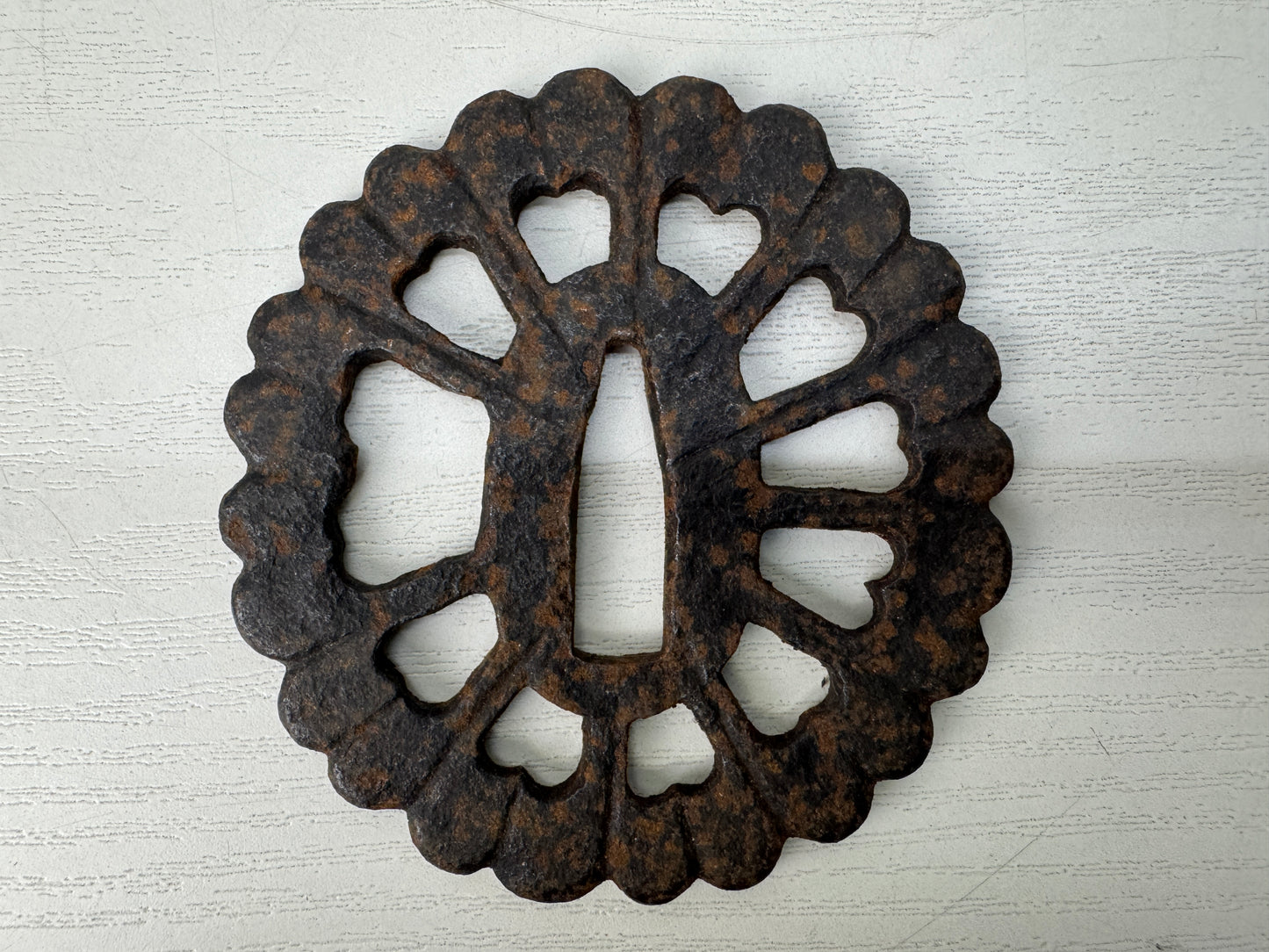 Y10662 TSUBA Iron sword guard chrysanthemum shape Japan antique samurai katana