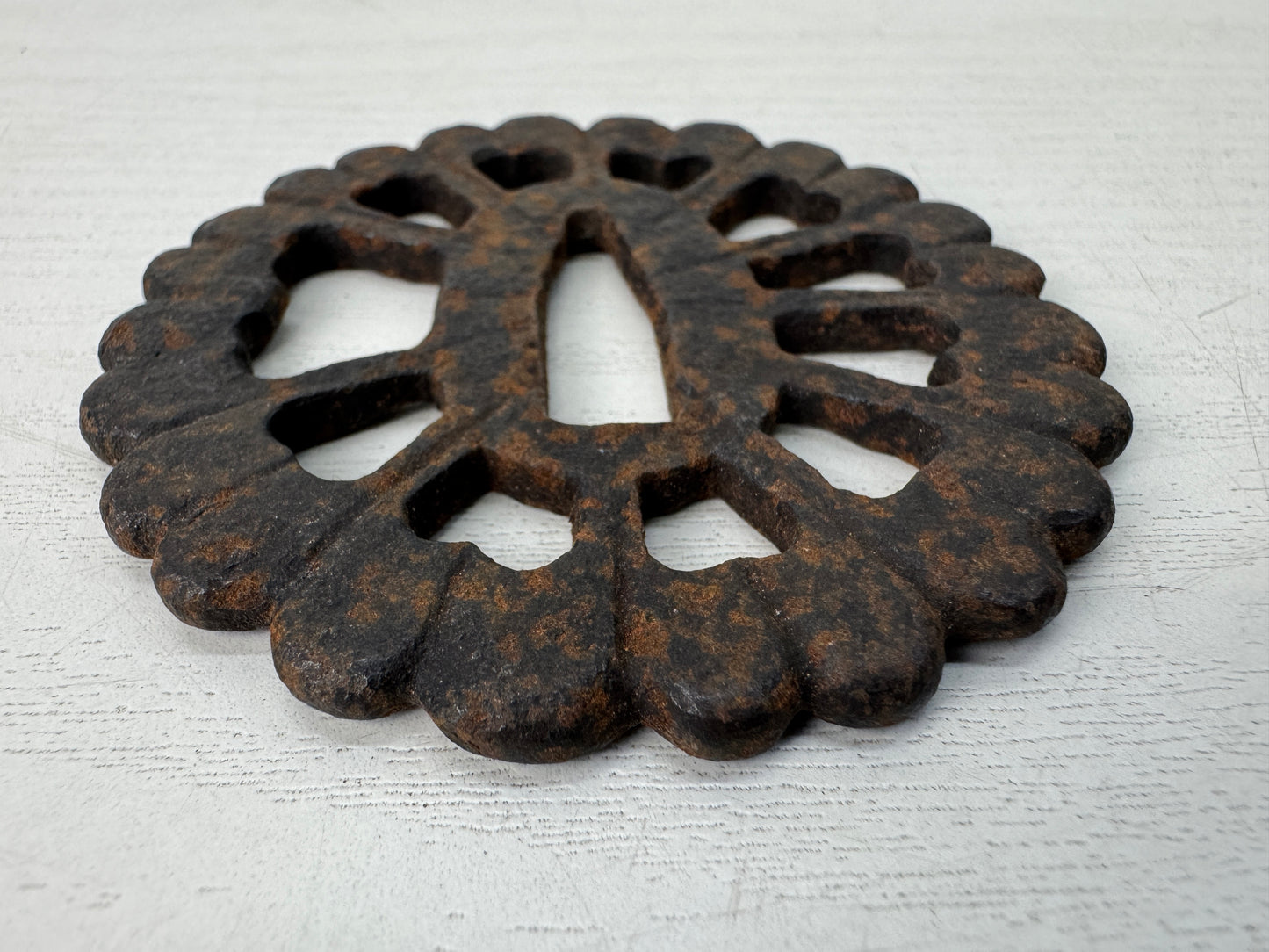 Y10662 TSUBA Iron sword guard chrysanthemum shape Japan antique samurai katana