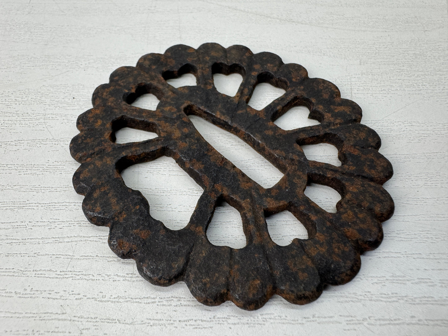 Y10662 TSUBA Iron sword guard chrysanthemum shape Japan antique samurai katana