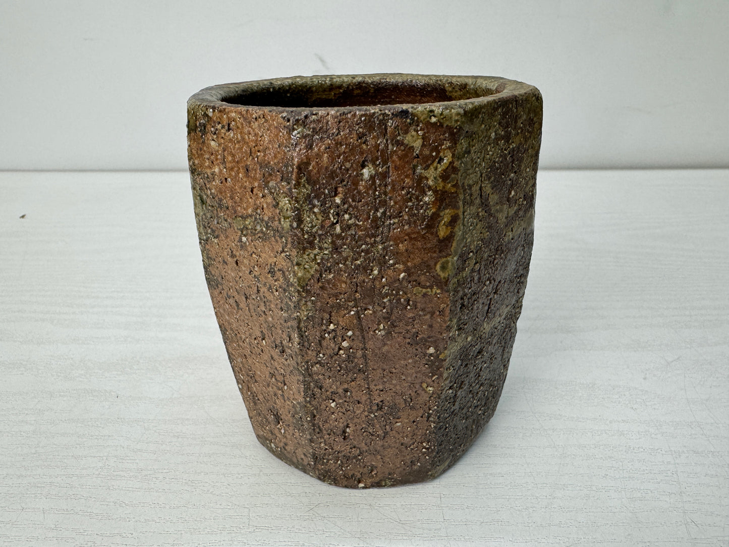 Y10666 FLOWER VASE Iga-ware octagonal signed box Japan antique ikebana floral