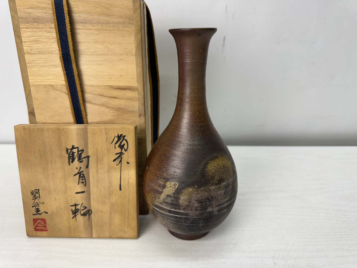Y10675 FLOWER VASE Bizen-ware signed box Japan antique ikebana floral interior