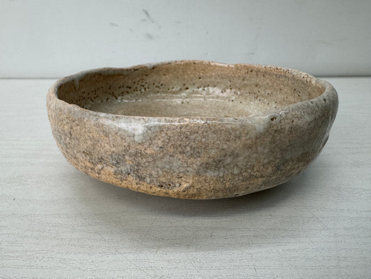 Y10690 CHAWAN Raku-ware White flat bowl signed Japan antique tea ceremony cup
