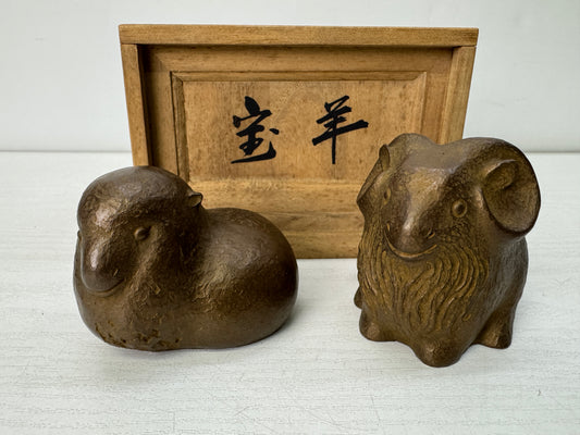 Y10698 OKIMONO Copper Sheep figurine 2 pieces signed box Japan antique interior