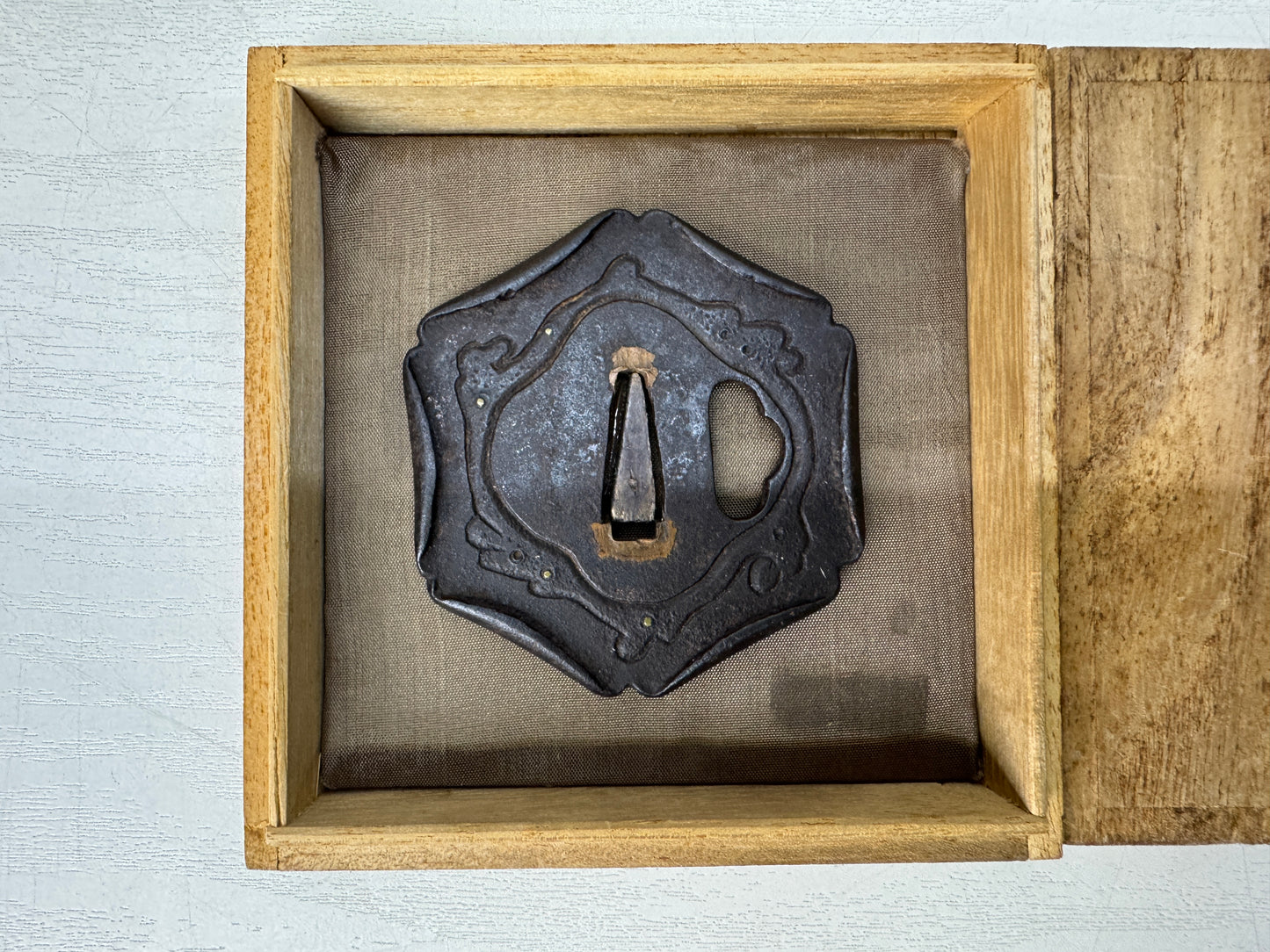 Y10705 TSUBA hexagonal Iron sword guard Inlay box Japan antique samurai katana