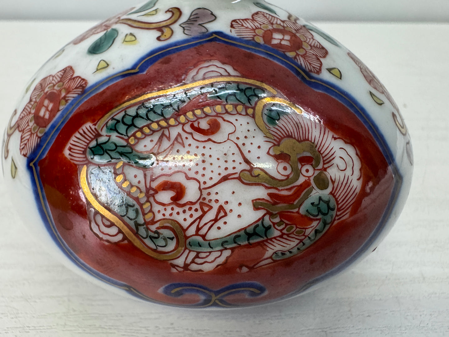 Y10715 VASE Koimari-ware oil pot jar signed color picture Japan antique tsubo
