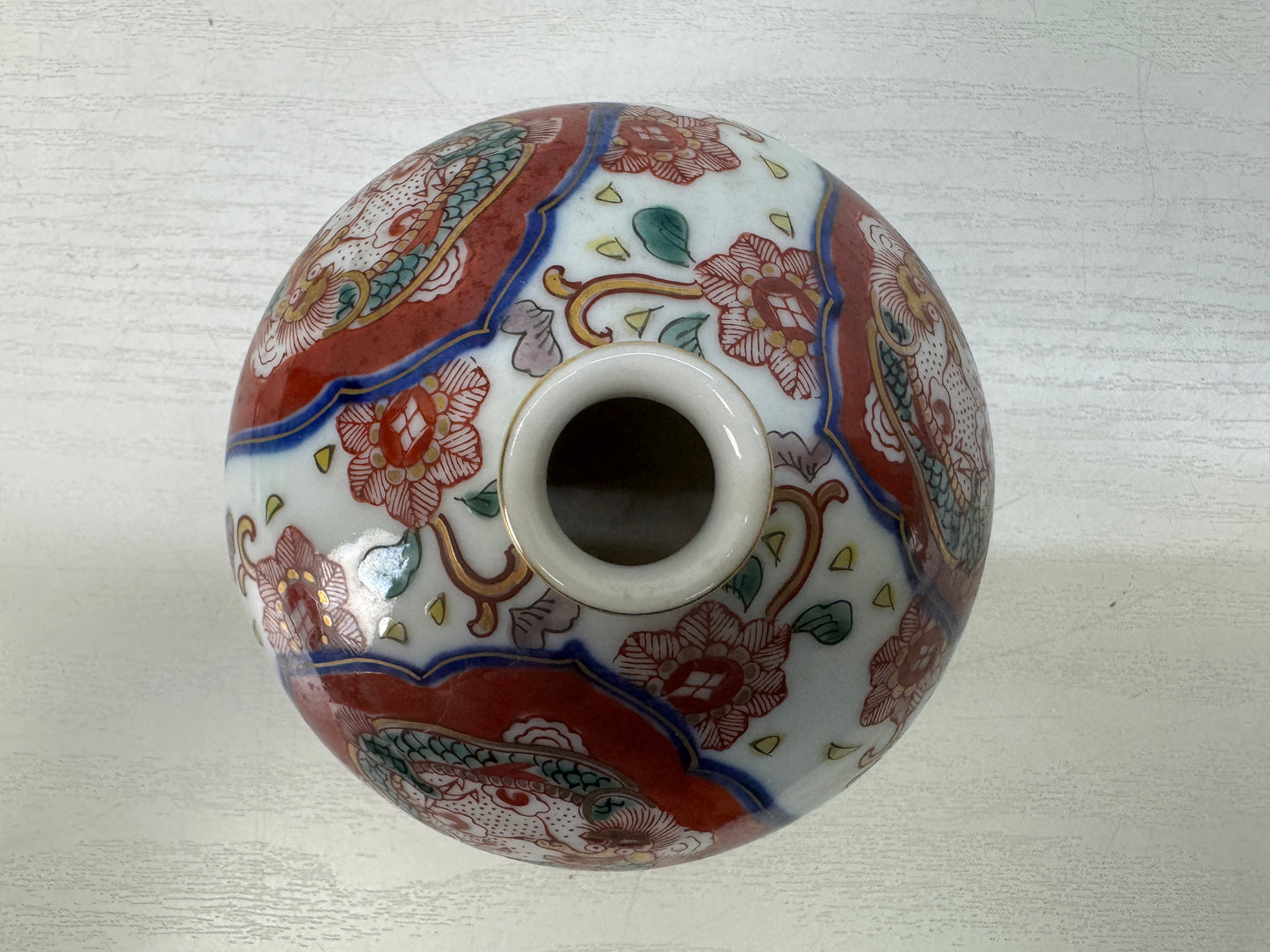 Y10715 VASE Koimari-ware oil pot jar signed color picture Japan antique tsubo