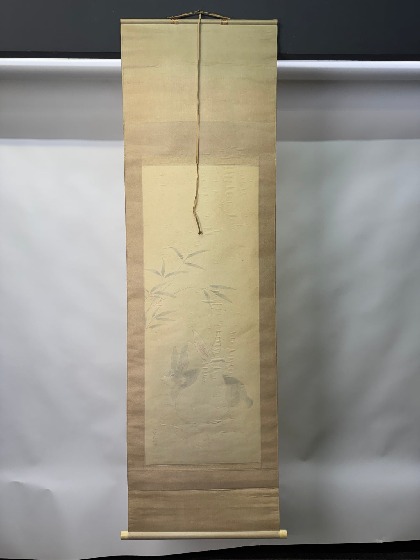 Y10727 KAKEJIKU Hanging scroll Rabbit signed Japan antique interior wall decor